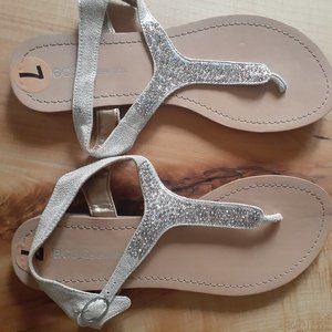 Bcbg sandals size 7